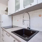 2 Bedroom Amazing In Appartement Mali Lošinj
