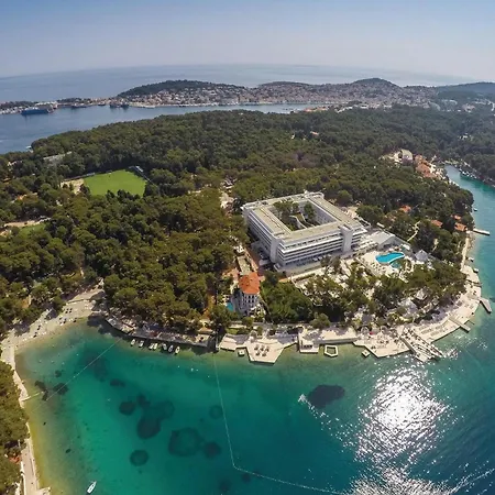 2 Bedroom Amazing In Appartement Mali Lošinj